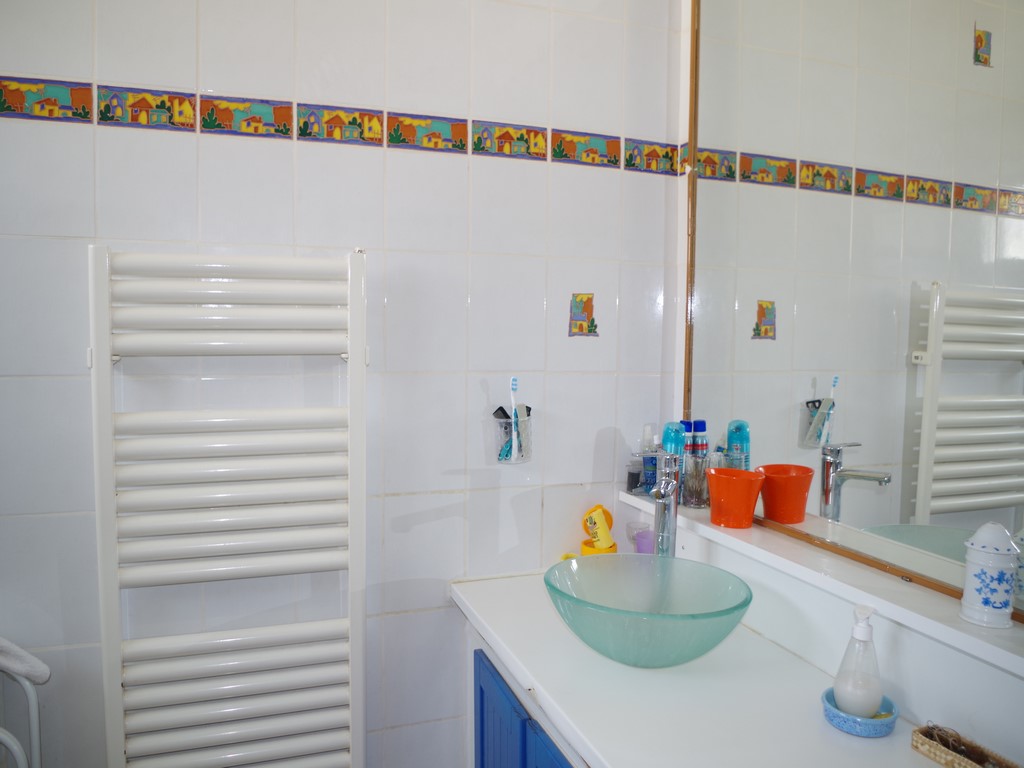 Maison 140m², 4 chambres sur 1272m² avec piscine CESTAS BOURG